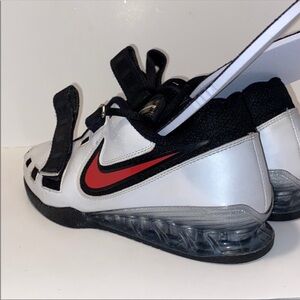 Nike Romaleos 2
Size 9
Minimal use